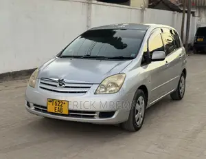 Toyota Corolla Spacio 2005 Silver