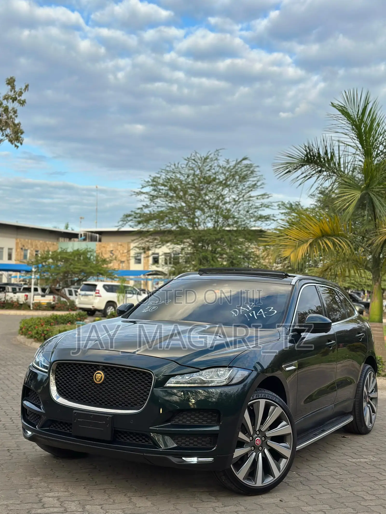 Jaguar F-Pace 2017 Green