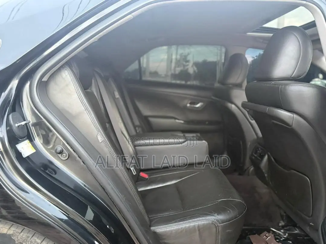 Toyota Crown 2009 Black