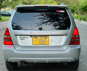 Subaru Forester 2004 Gray