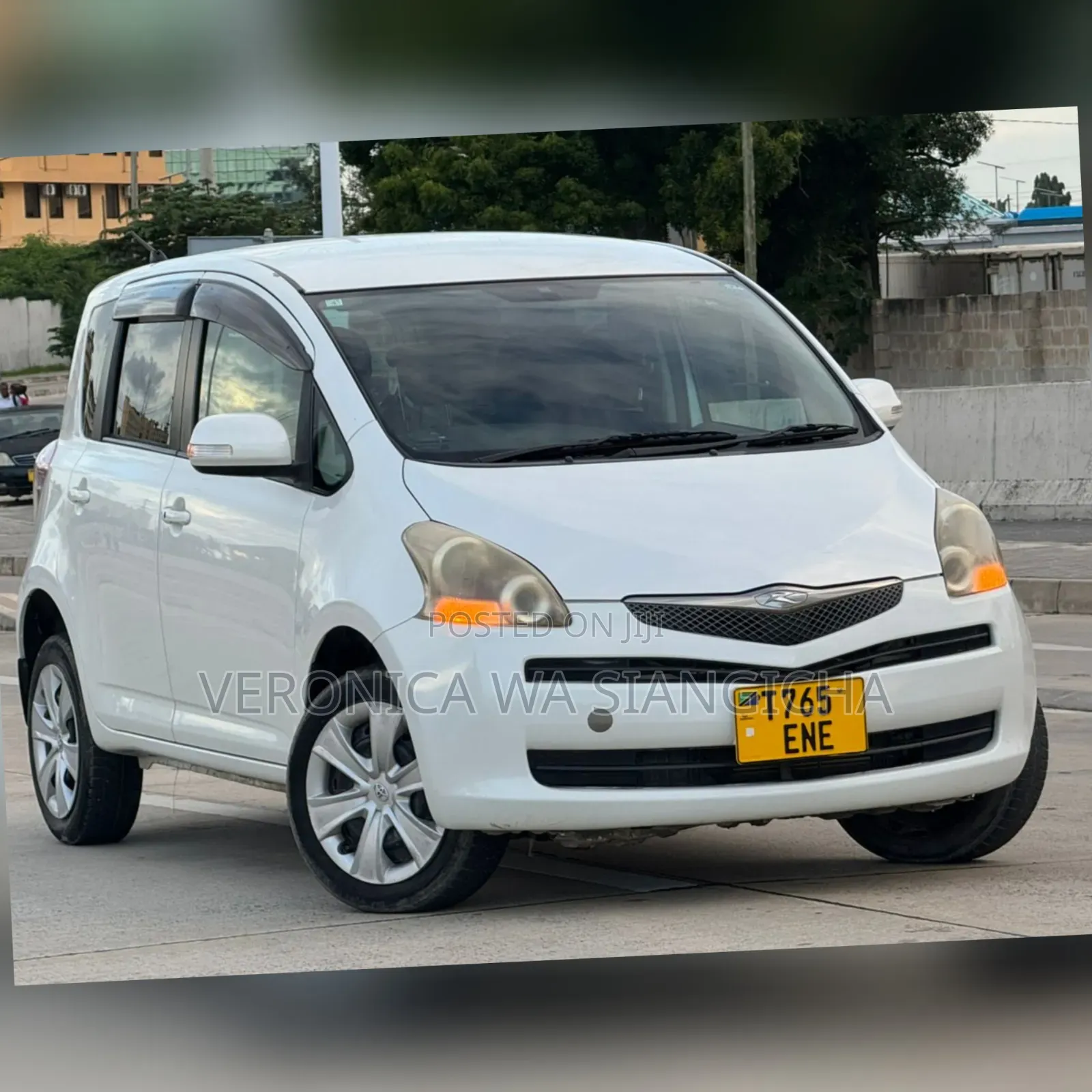 Toyota Ractis 2009 White