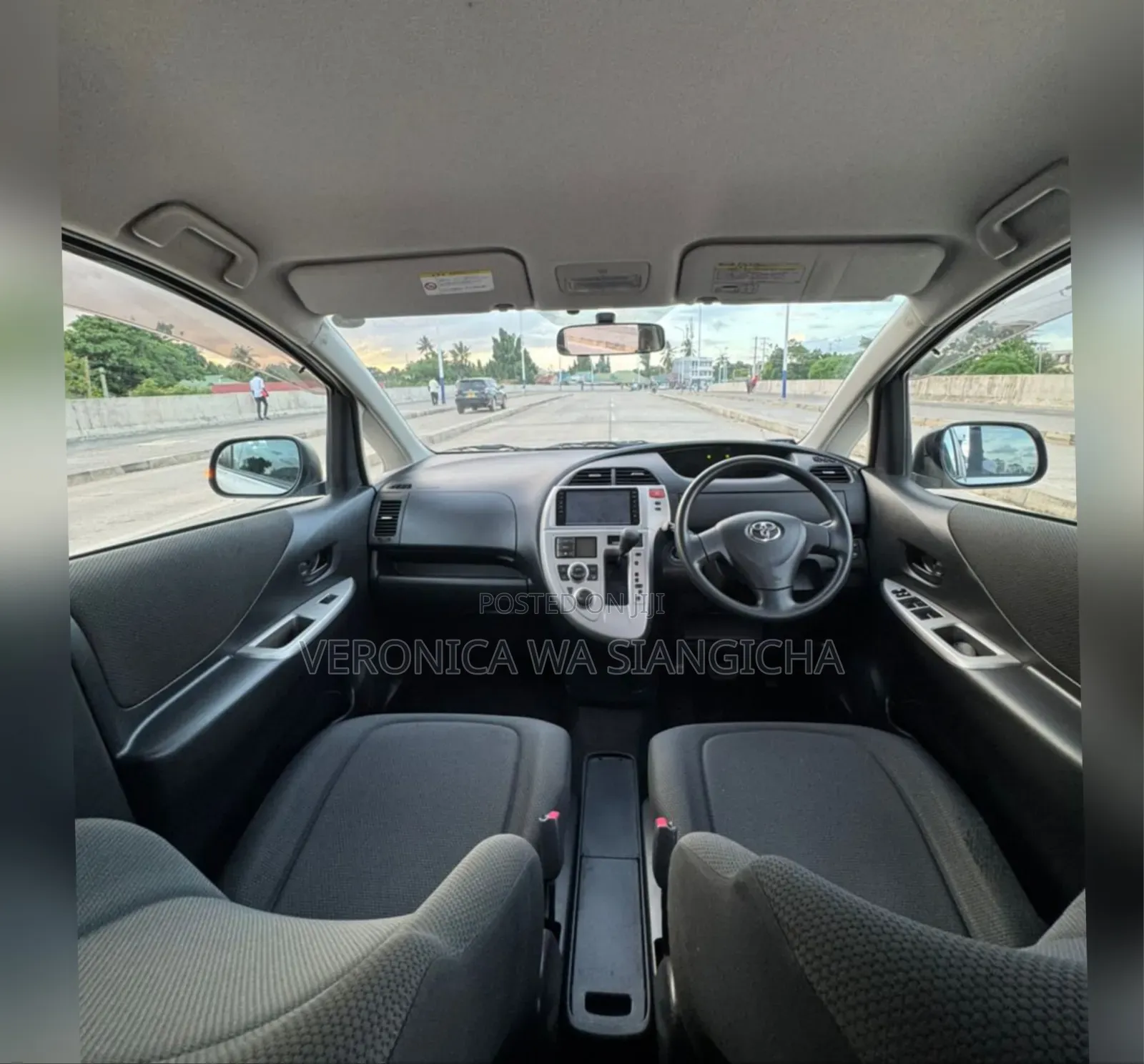 Toyota Ractis 2009 White