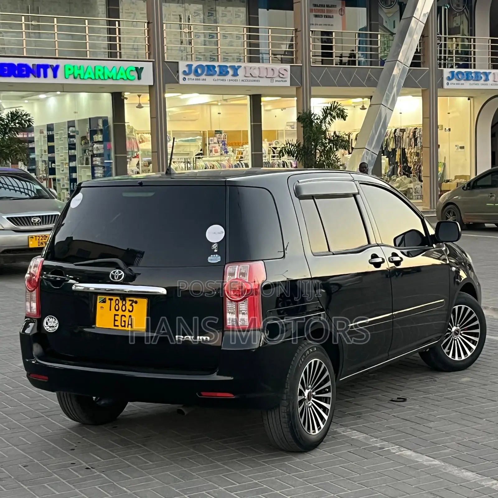 Toyota Raum 2009 Black