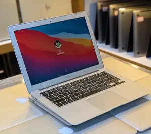 New Laptop Apple MacBook 2015 8GB Intel Core i5 SSD 256GB