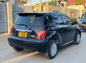 Toyota IST 2004 Black