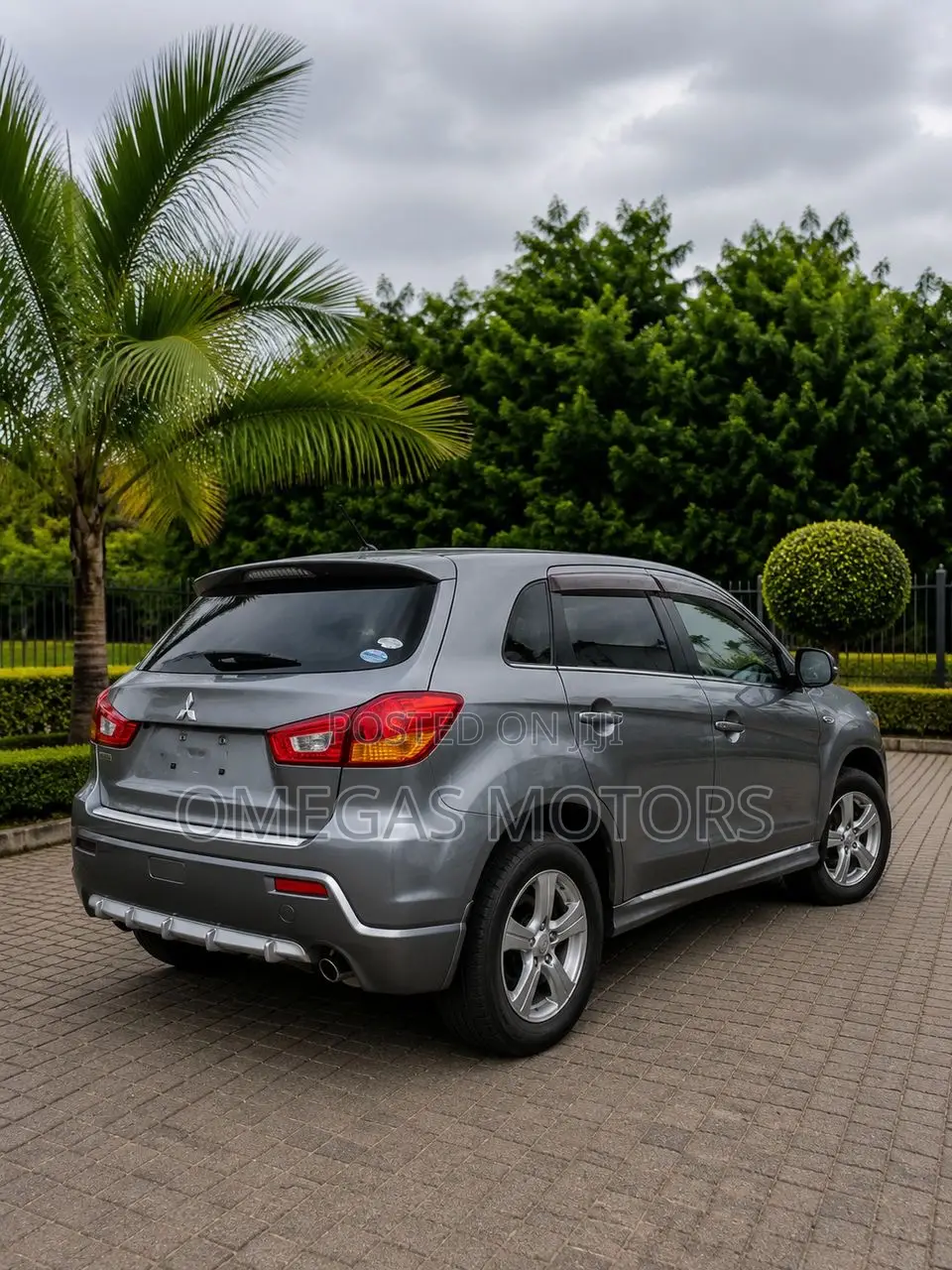 Mitsubishi RVR 2.0 2011 Gray