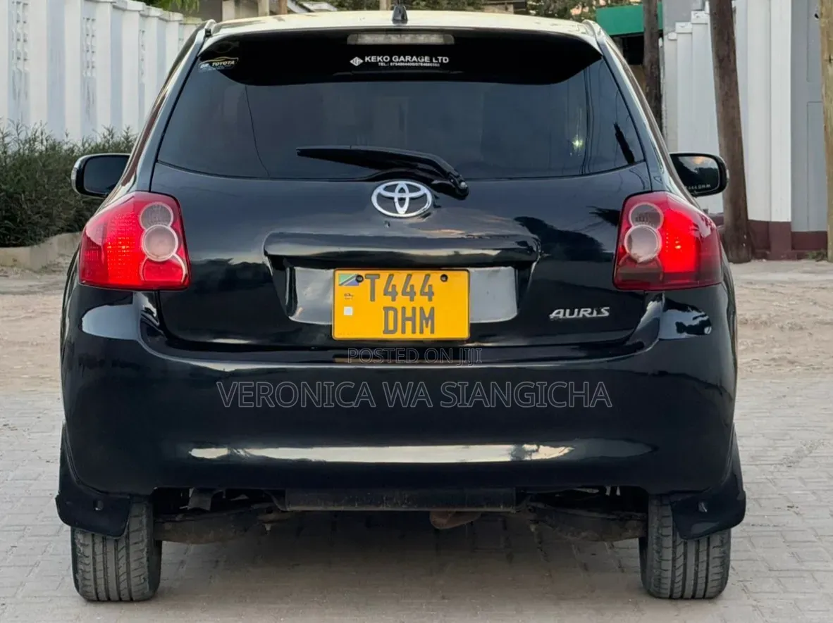 Toyota Auris 2006 Black
