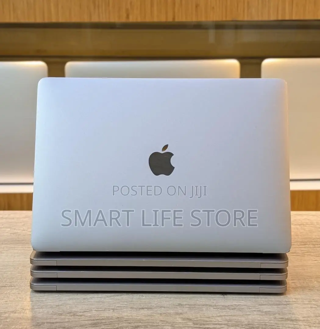 New Laptop Apple MacBook 2015 8GB Intel Core i5 SSD 128GB