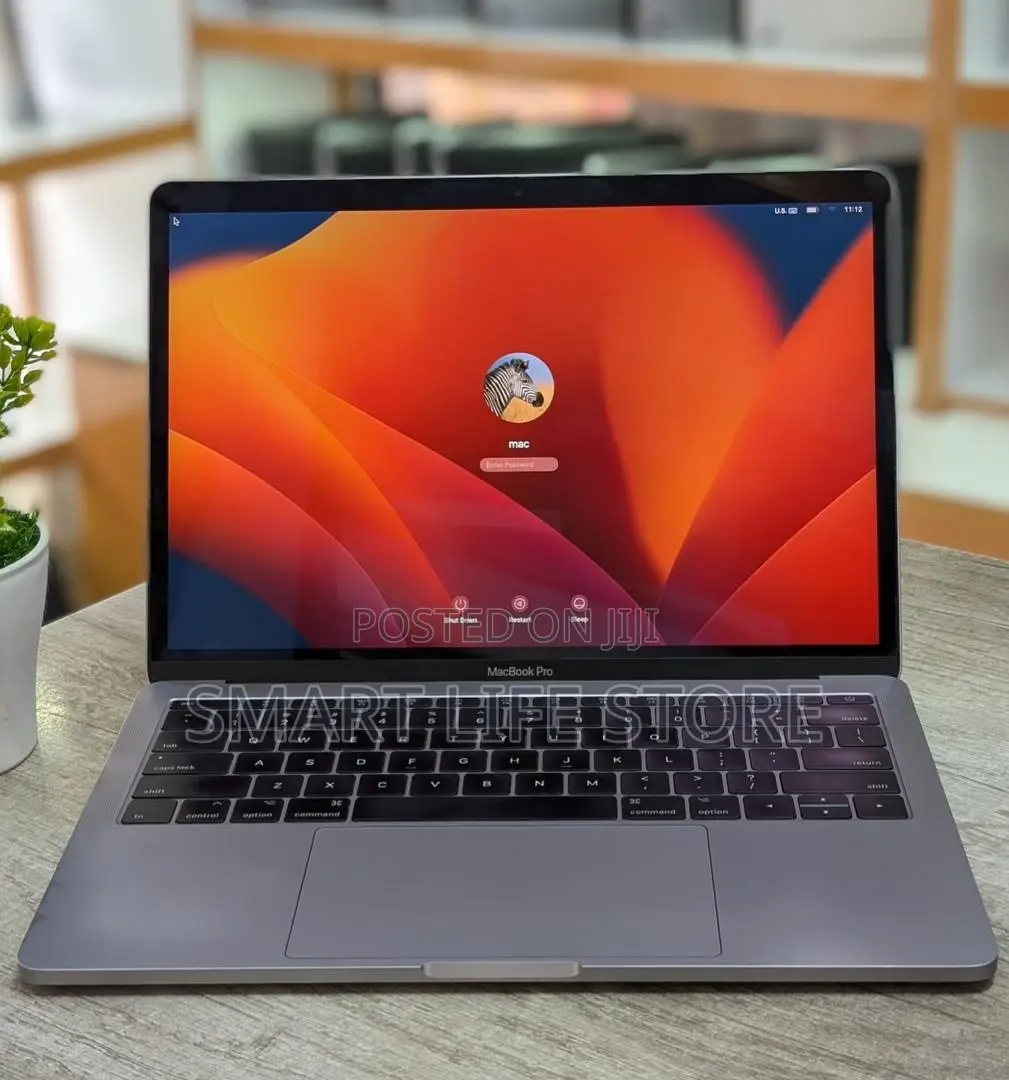 New Laptop Apple MacBook 2015 8GB Intel Core i5 SSD 128GB