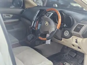 Toyota Harrier 2005 White
