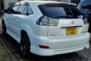 Toyota Harrier 2005 White