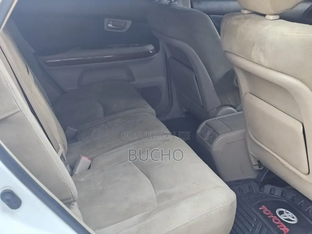 Toyota Harrier 2005 White