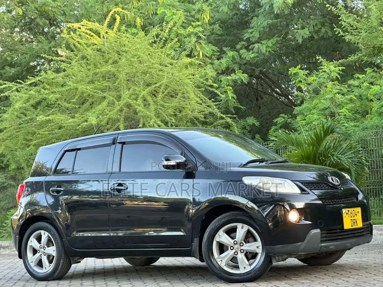 Toyota IST 2010 Black