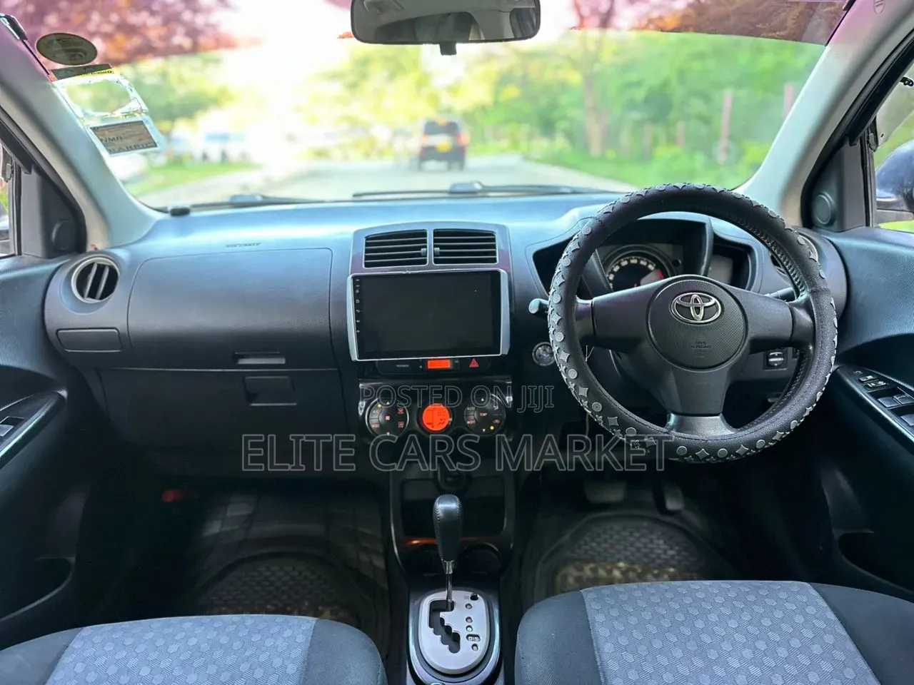 Toyota IST 2010 Black