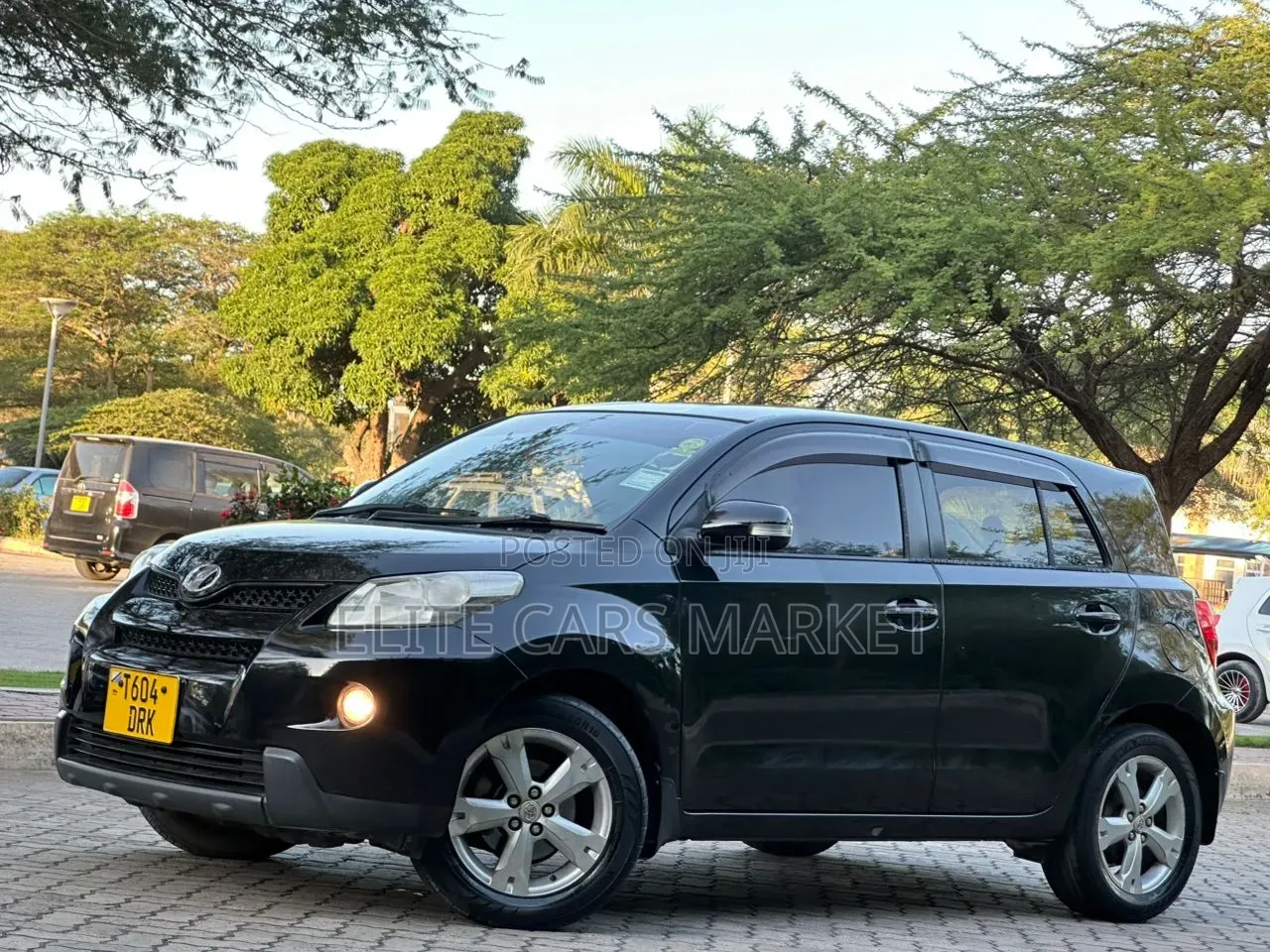 Toyota IST 2010 Black