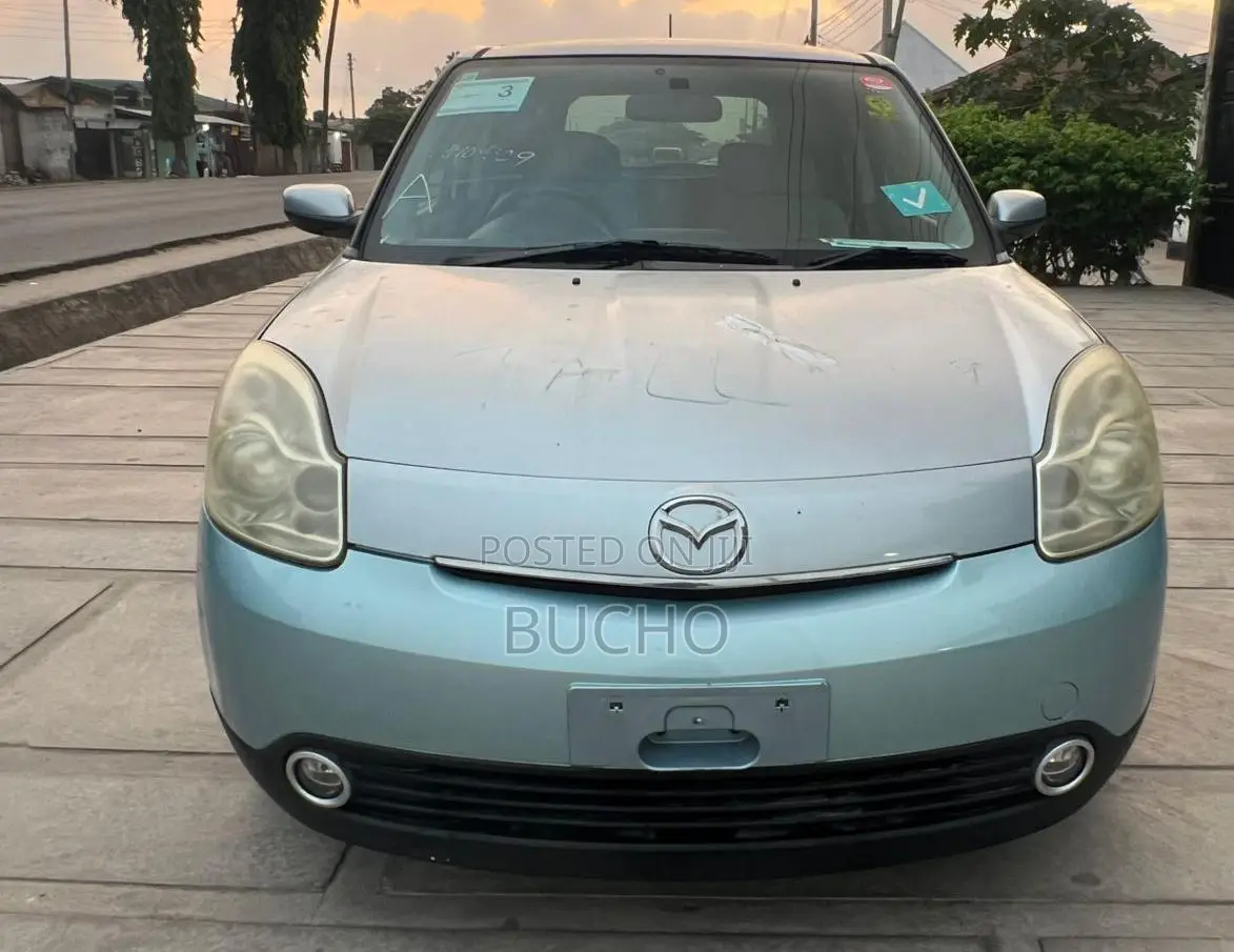 Mazda Verisa 2009 Blue
