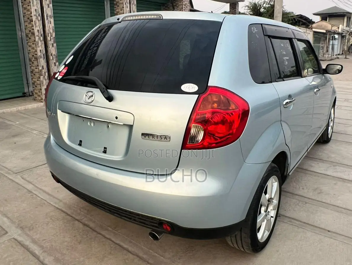 Mazda Verisa 2009 Blue