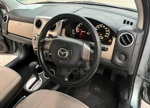 Mazda Verisa 2009 Blue