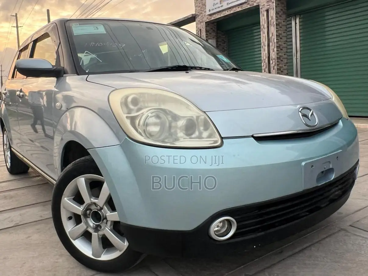 Mazda Verisa 2009 Blue