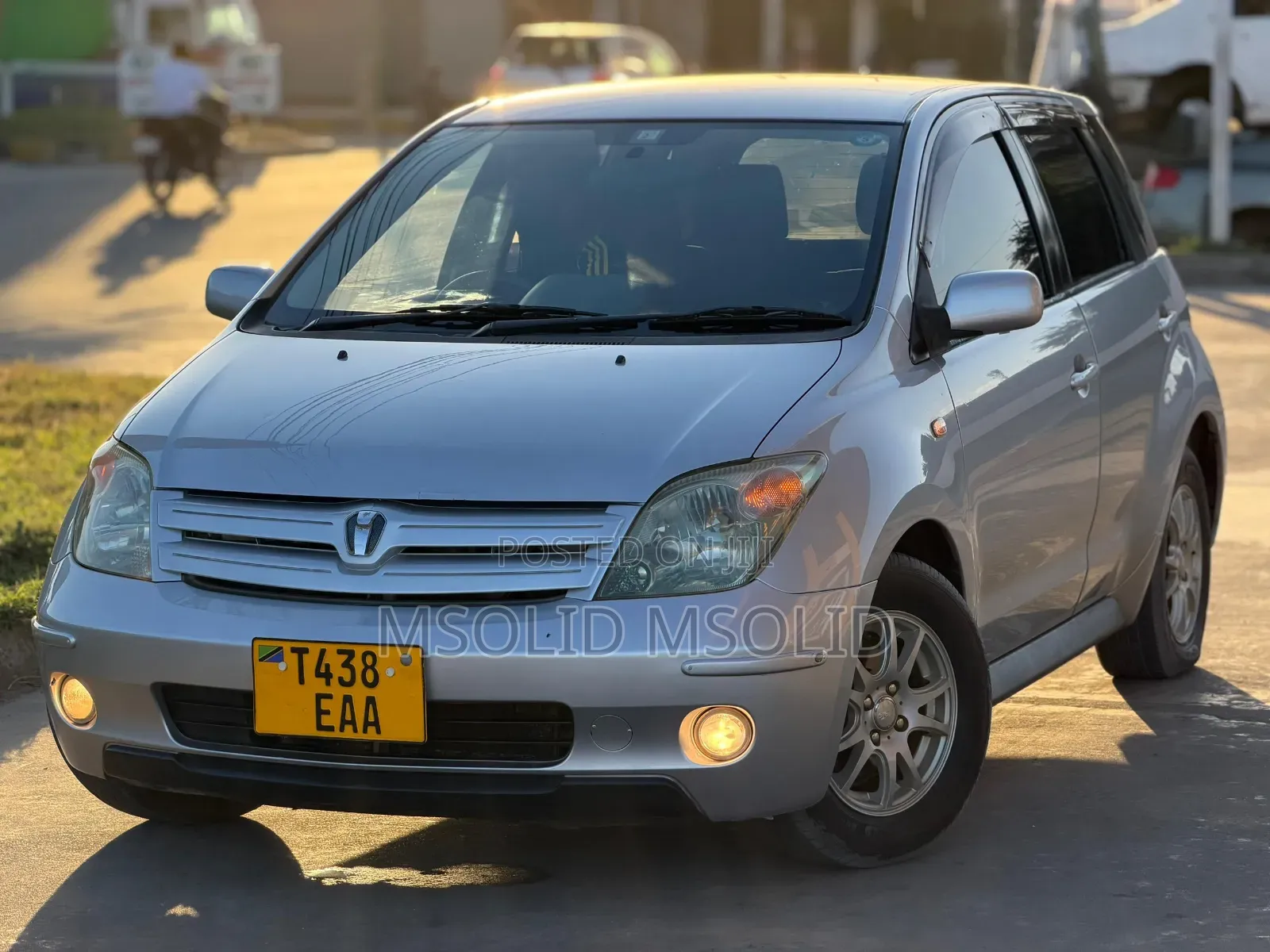 Toyota IST 2004 Silver