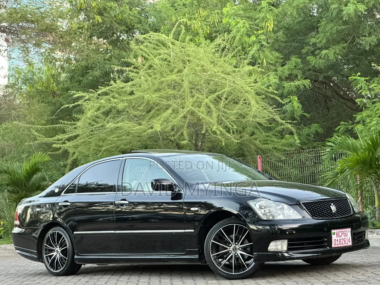 Toyota Crown 2006 Black
