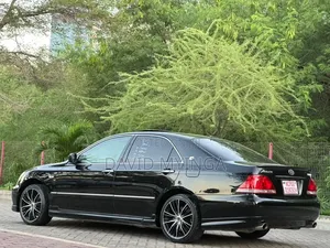 Toyota Crown 2006 Black