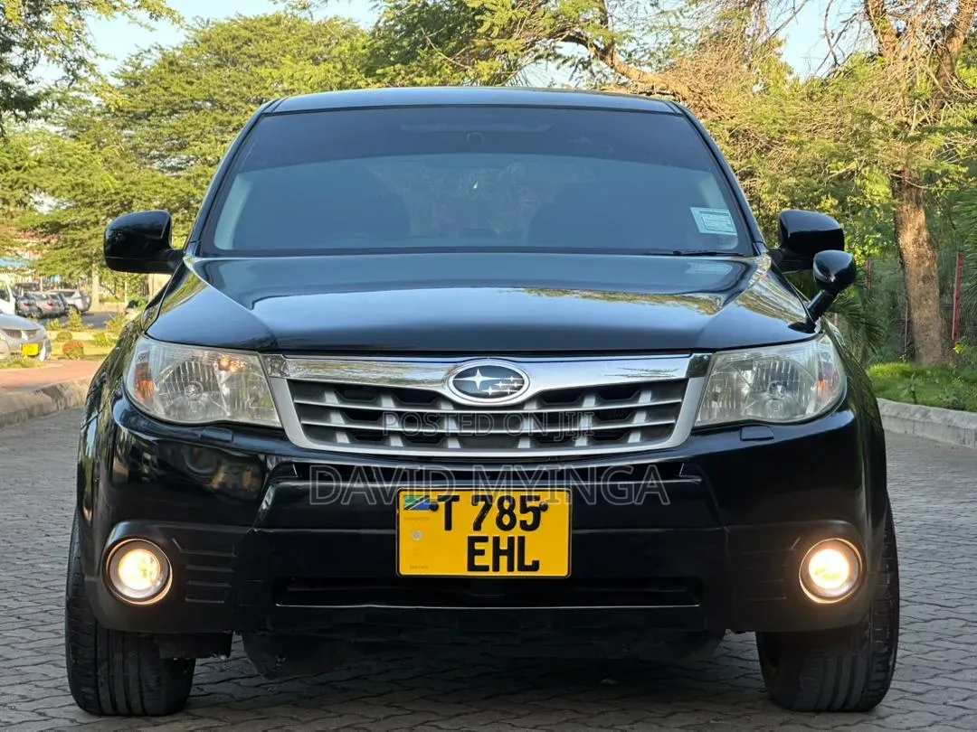 Subaru Forester 2011 Black