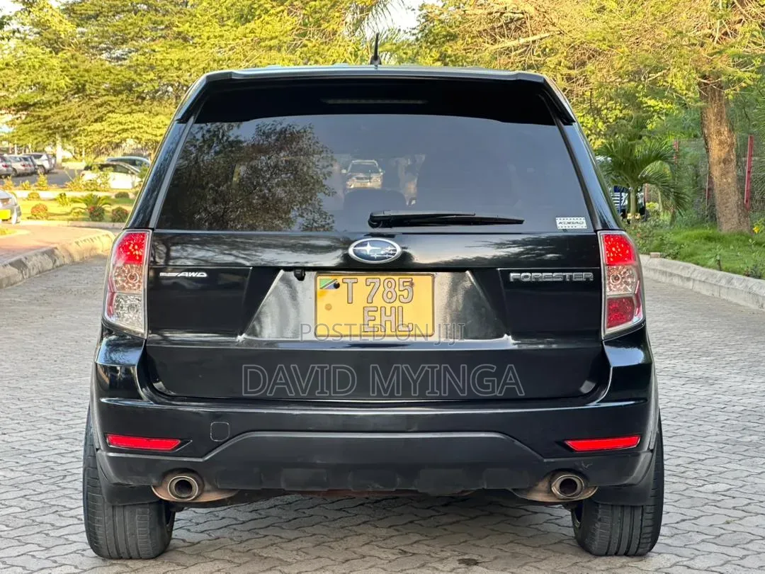 Subaru Forester 2011 Black
