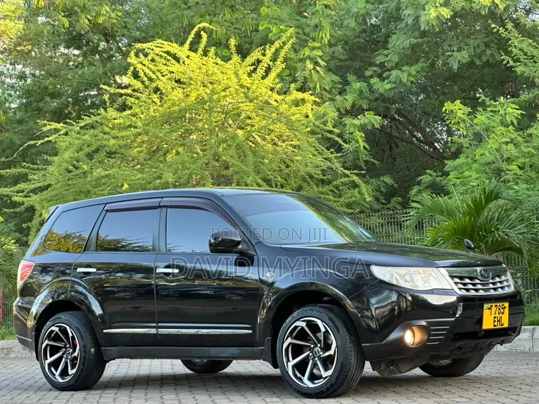 Subaru Forester 2011 Black