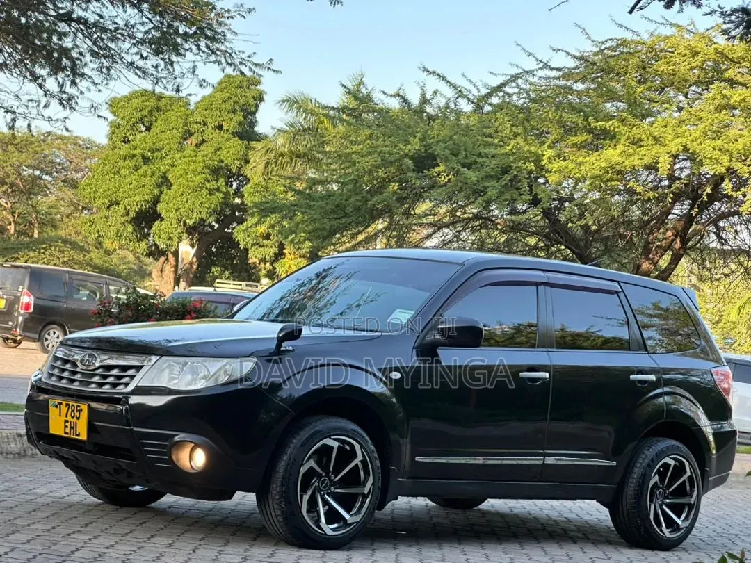 Subaru Forester 2011 Black
