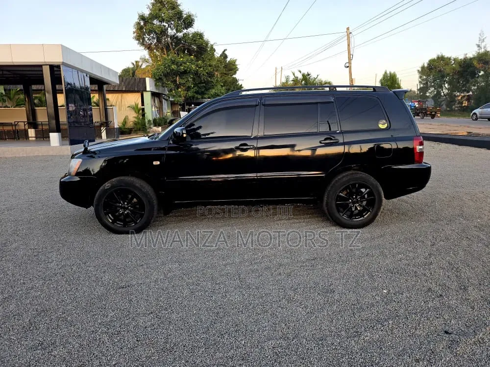 Toyota Kluger 2005 Black