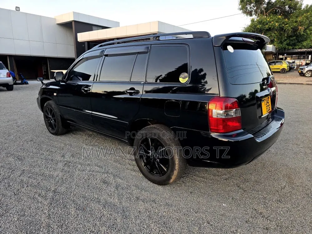 Toyota Kluger 2005 Black