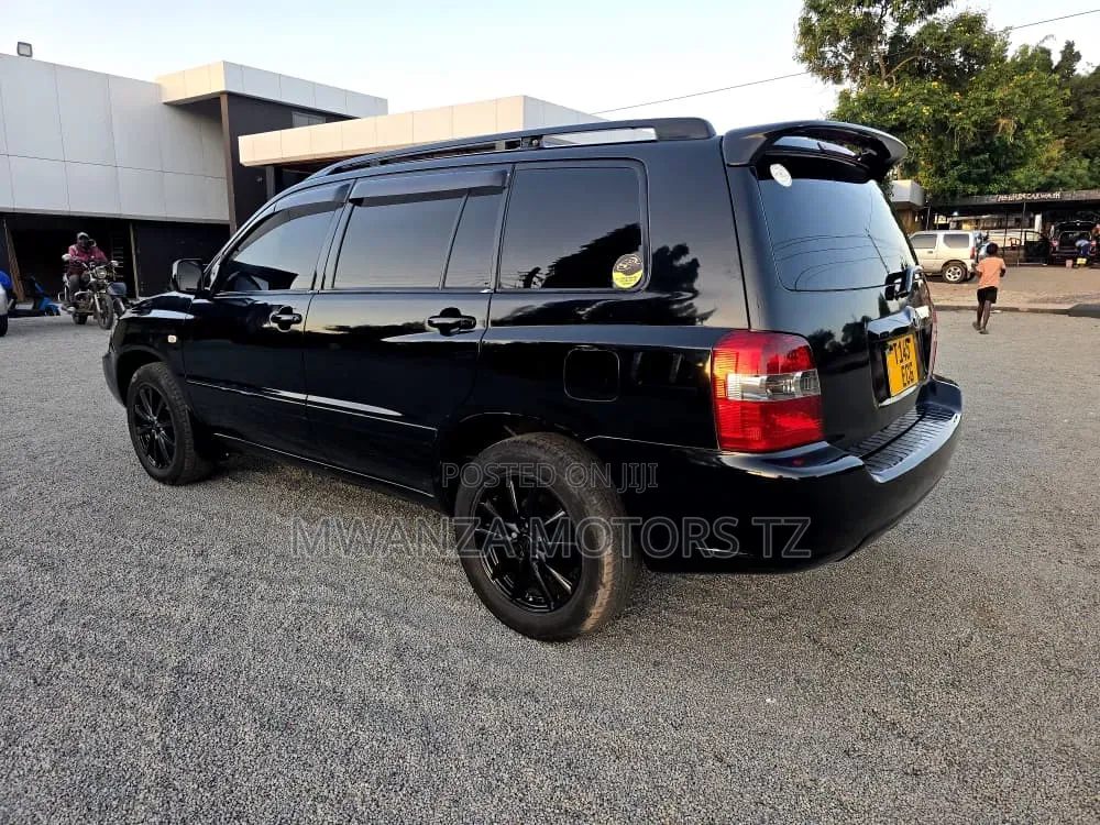 Toyota Kluger 2005 Black