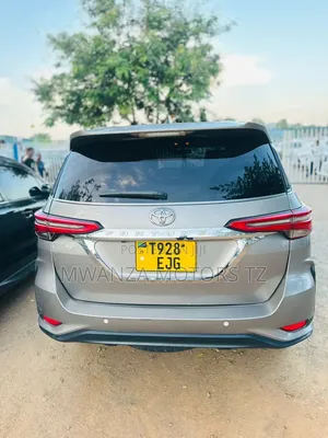 Toyota Fortuner 2019 Gray