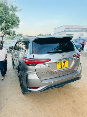 Toyota Fortuner 2019 Gray