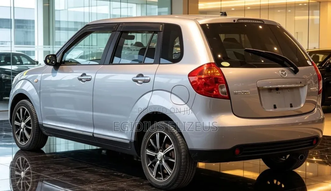 Mazda Verisa 2004 Silver