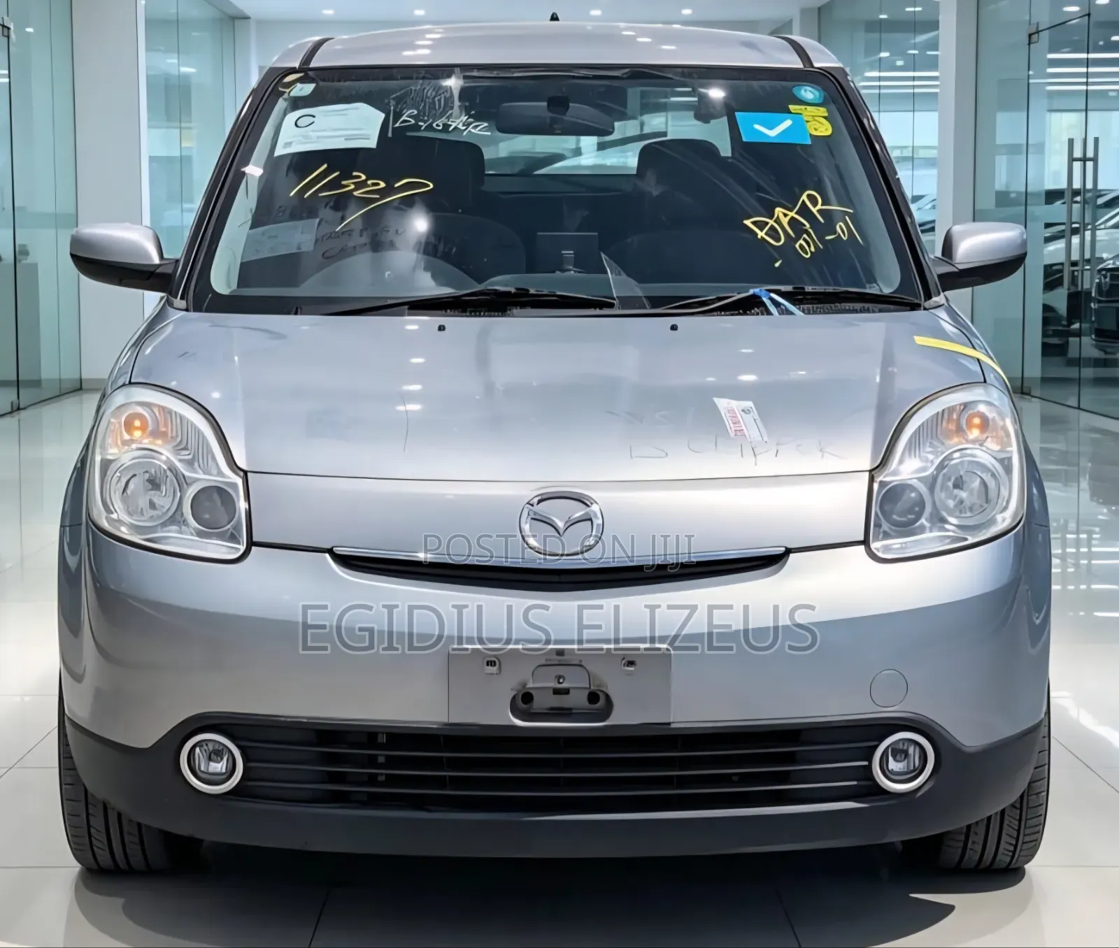 Mazda Verisa 2004 Silver