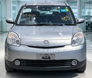 Mazda Verisa 2004 Silver