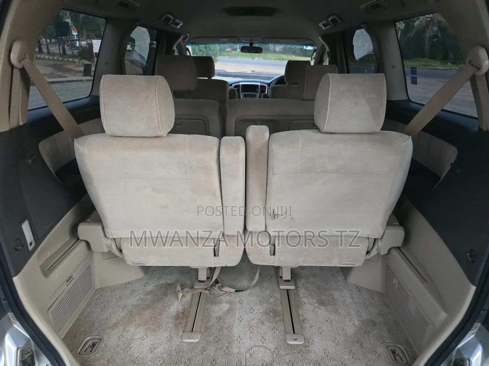 Toyota Alphard 2004 Silver