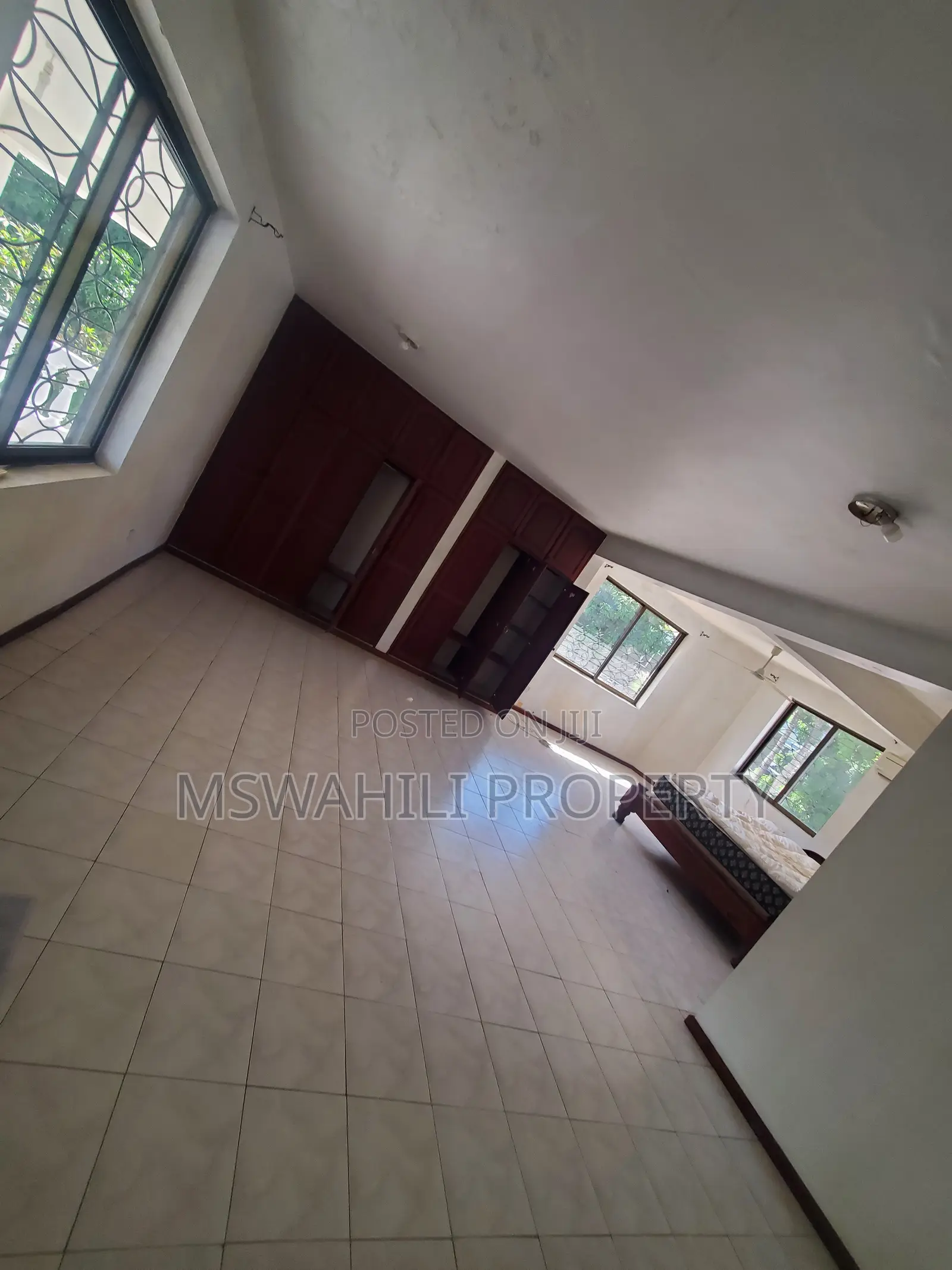 5bdrm House in Masaki for rent