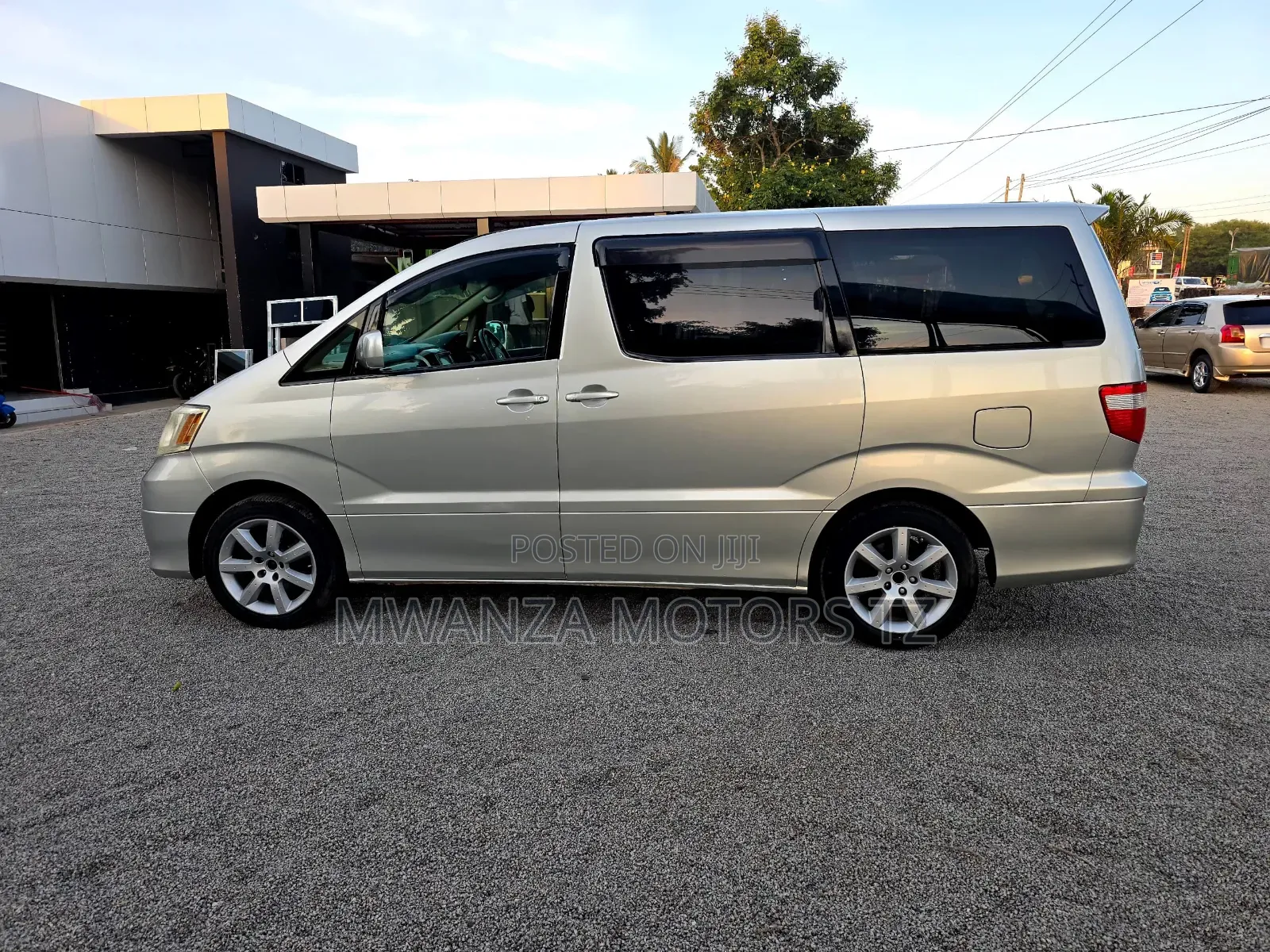 Toyota Alphard 2004 Beige