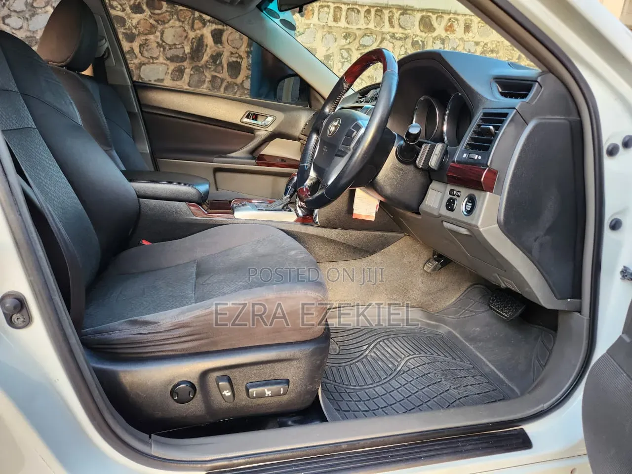 Toyota Mark X 2010 White