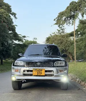 Toyota RAV4 2002 Black
