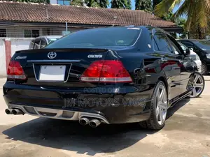Toyota Crown 2005 Black