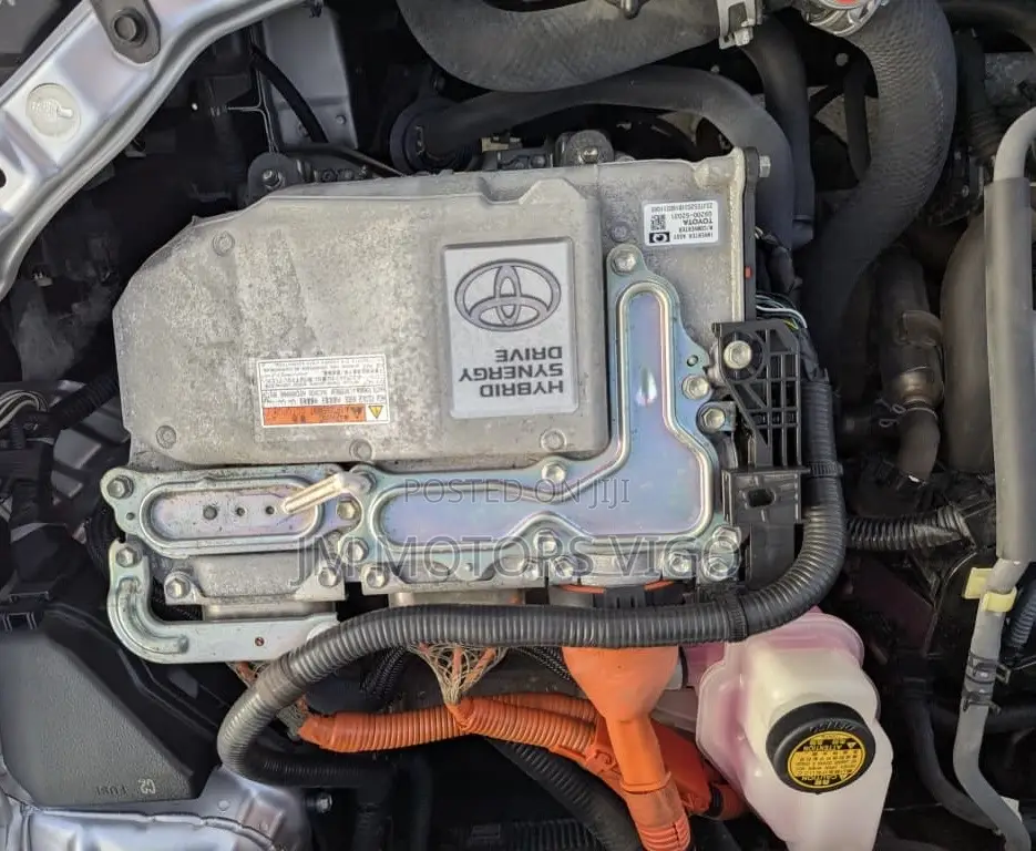 Toyota Axio 2016 Silver