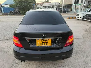 Mercedes-Benz C-Class 2009 Black