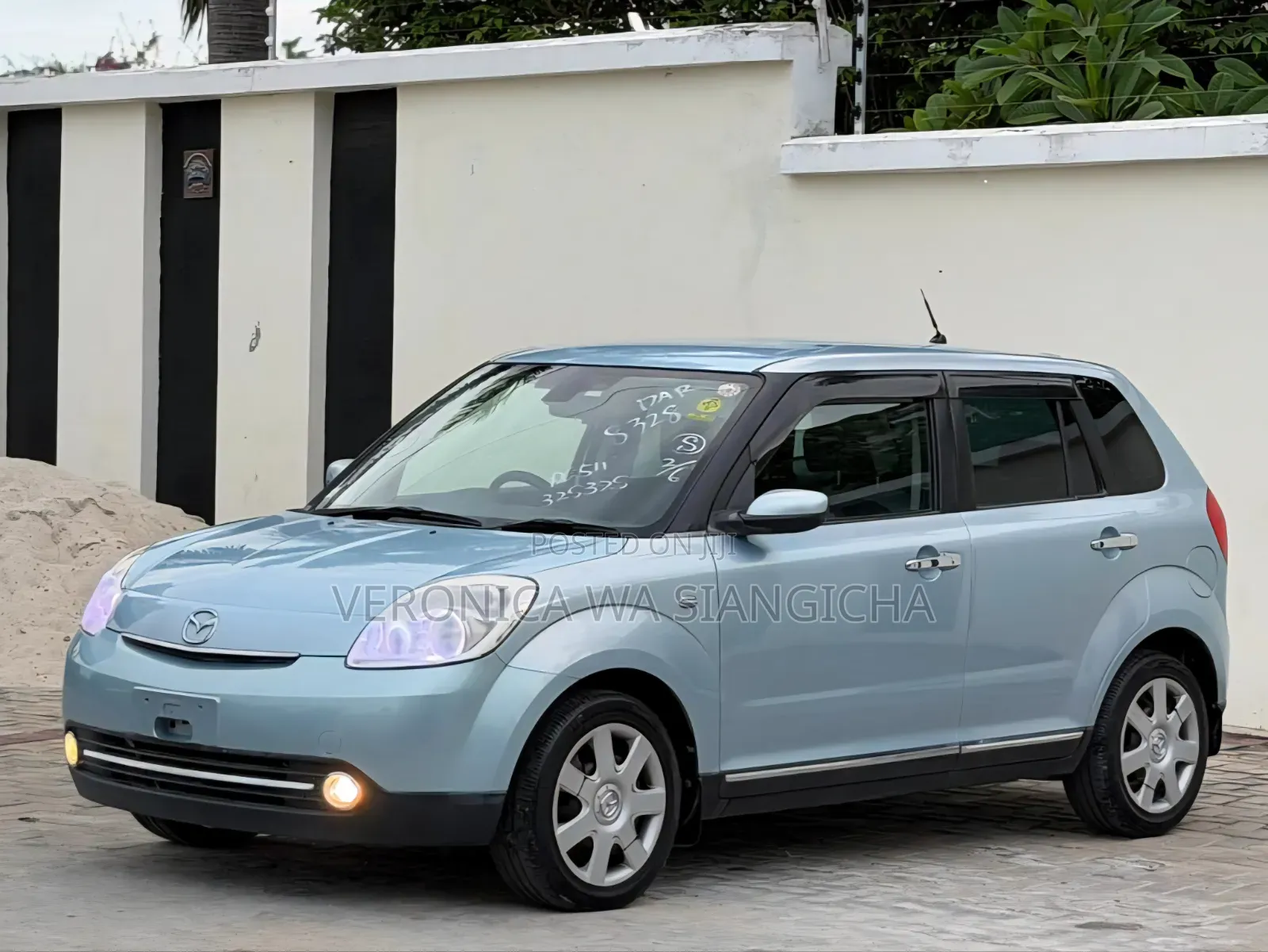 Mazda Verisa 2009