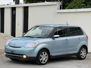 Mazda Verisa 2009