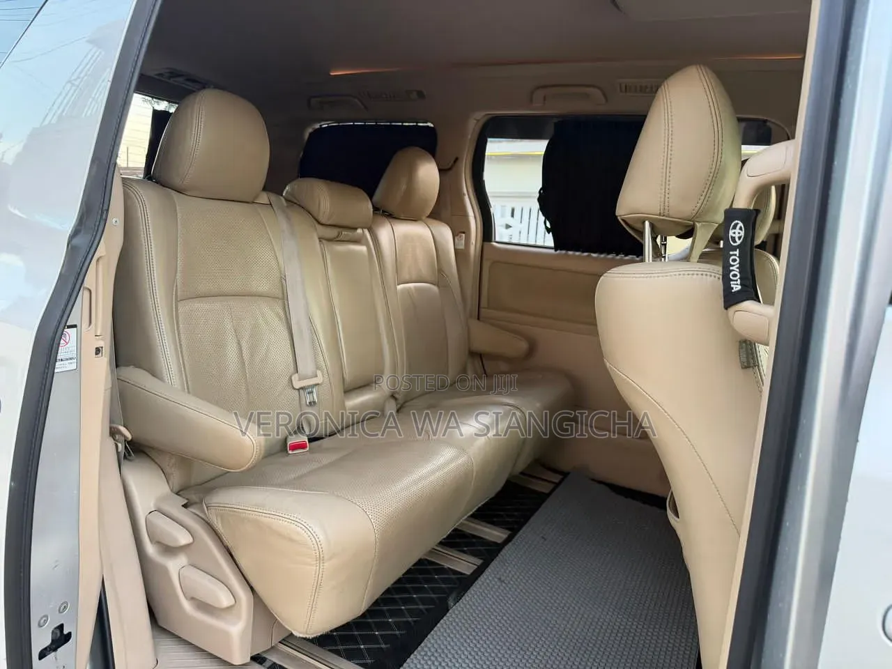 Toyota Alphard 2009 Silver