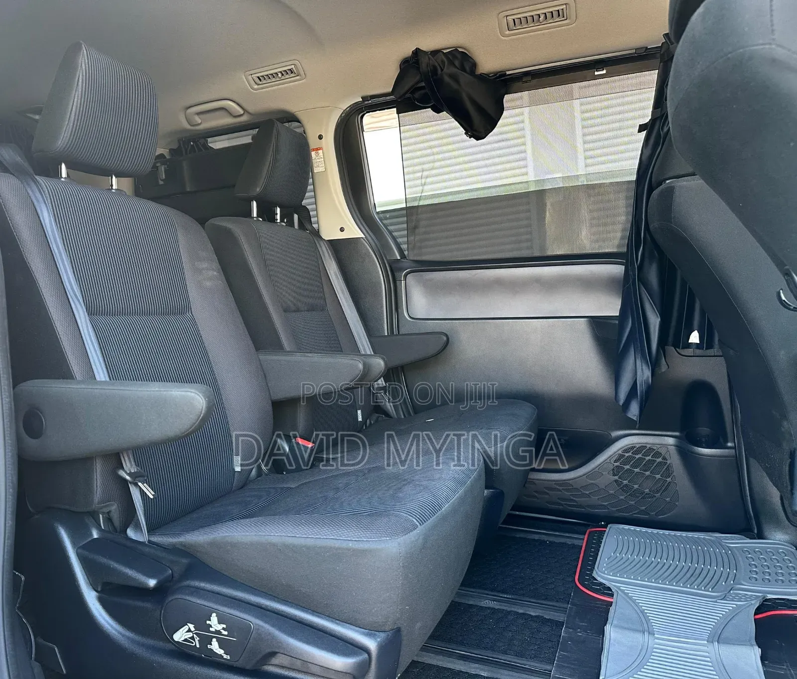 Toyota Noah 2016 Pearl